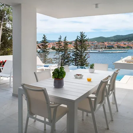 Villa Maslina