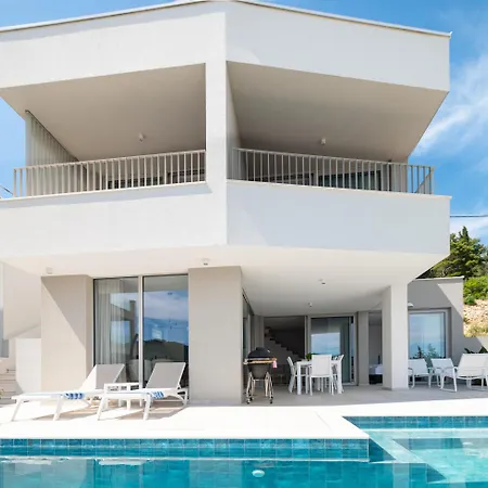 Maslina Villa *